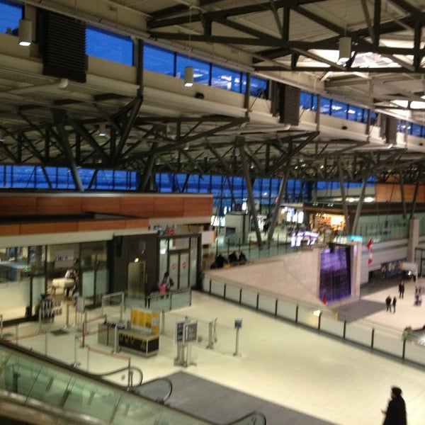 Ottawa MacdonaldCartier International Airport (YOW) Ottawa, ON