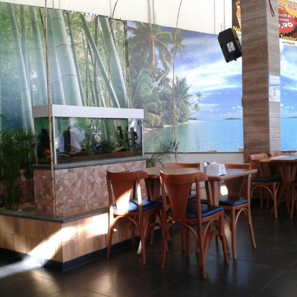 Foto scattata a Marinhu&#39;s Bar e Restaurante da Thiago R. il 2/26/2014