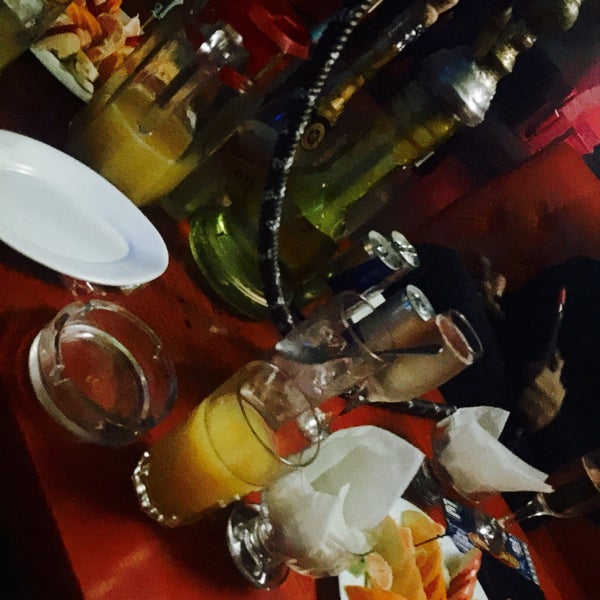 Das Foto wurde bei Laila Restaurant &amp; Night Club von Faruk A. am 12/31/2015 aufgenommen