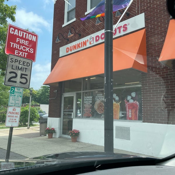 Dunkin' 5 tips from 368 visitors