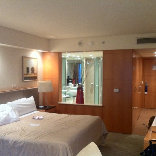 9/30/2012 tarihinde Ronny N.ziyaretçi tarafından Hotel Meliá Buenos Aires'de çekilen fotoğraf