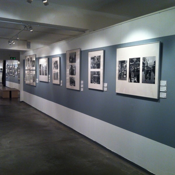 รูปภาพถ่ายที่ The Lumiere Brothers Center for Photography โดย Екатерина С. เมื่อ 5/12/2013