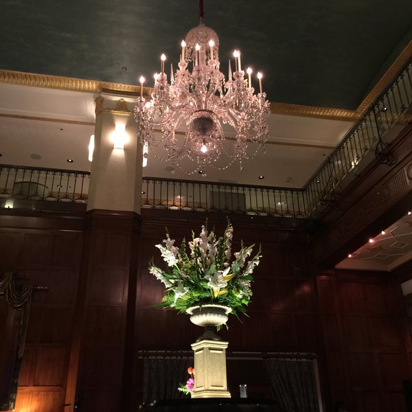 Photo taken at The Heathman Hotel by ATRS Recyling D. on 3/22/2015