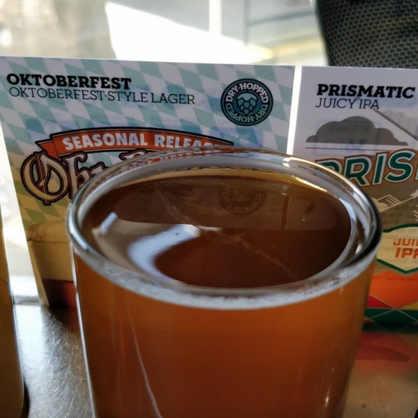 Photo taken at Ninkasi Brewing Tasting Room by Steven G. on 10/5/2019