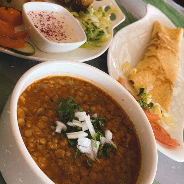 مطعم ومقهى حب رمان falafel restaurant in tarout