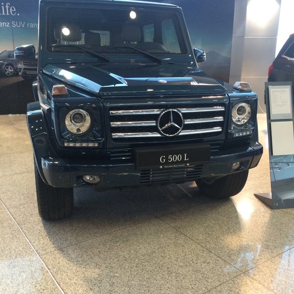 Mercedes Benz Showroom