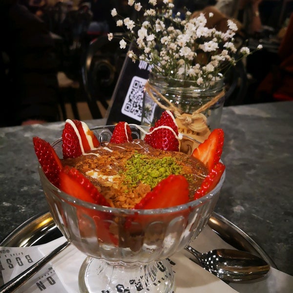 3/17/2022にŞEYMA NUR Ö.がBoston Drink &amp; Dessertで撮った写真
