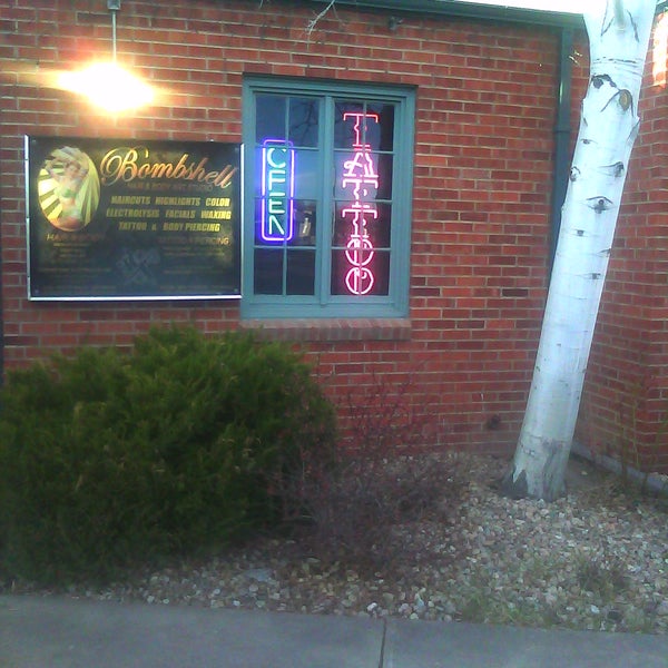 Bombshell Tattoo & Piercing studio - Tattoo Parlor