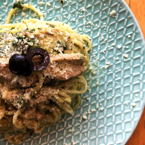 Once you go pesto pasta, there's no turning back. ❤️