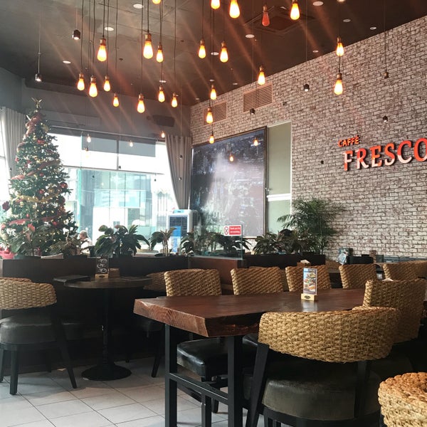 Снимок сделан в Caffè Fresco пользователем kien p. 12/3/2017