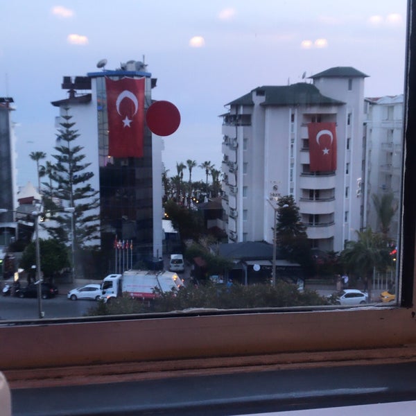 Photo taken at Alaiye Kleopatra Hotel by Şaban A. on 4/23/2019