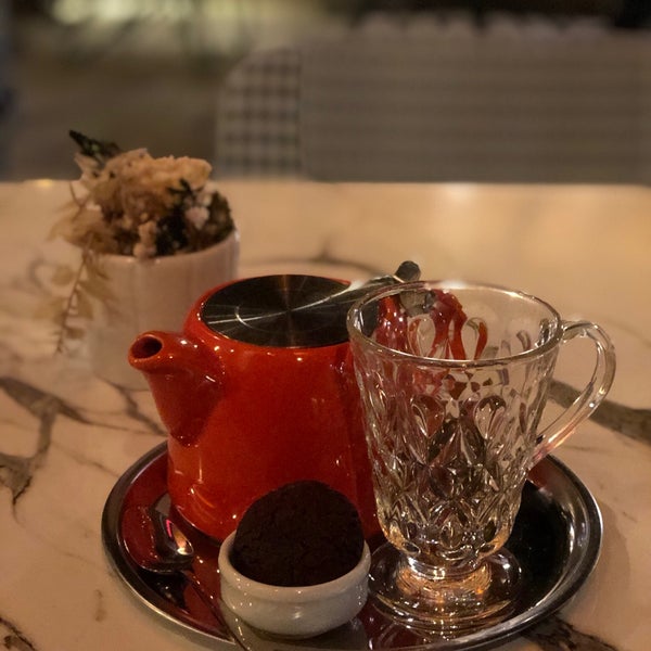 Foto tirada no(a) Bera Cafe &amp; Patisserie por Sibel U. em 2/29/2020