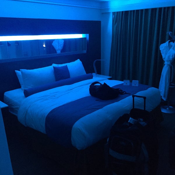 Foto tirada no(a) hotel le bleu por Fitz H. em 3/7/2017