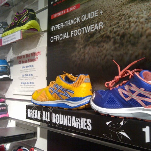 running lab shoes