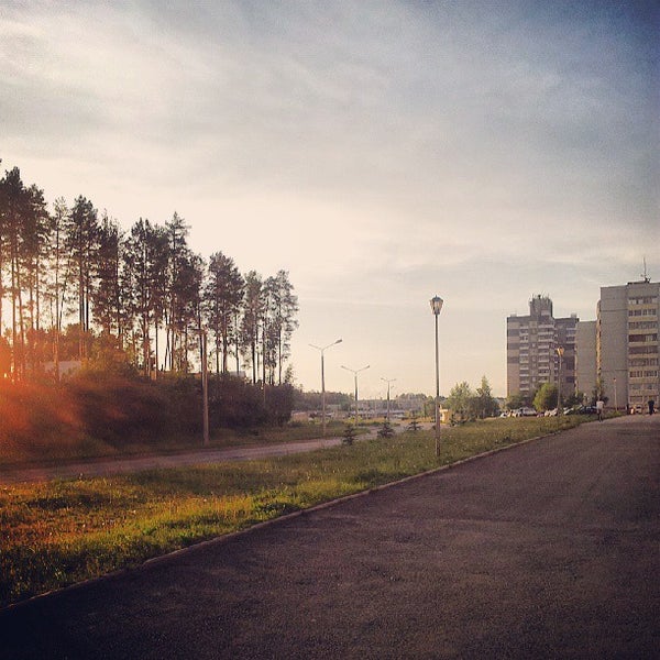 снежинск ломинского 35. снежинск, ул. снежинск улица ломинского. ул ломинского 25 снежинск. двор 2018.