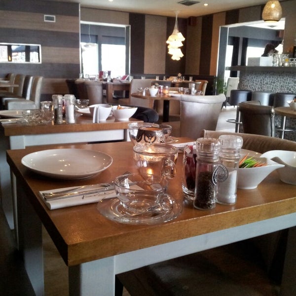 4/14/2013 tarihinde Bianca 2.ziyaretçi tarafından Restaurant Parck'de çekilen fotoğraf