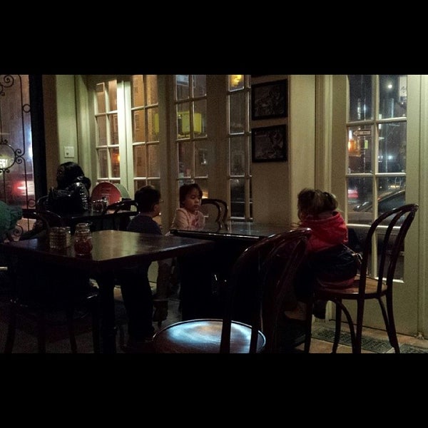 1/10/2014にMike D.がRosco&#39;s Pizzaで撮った写真