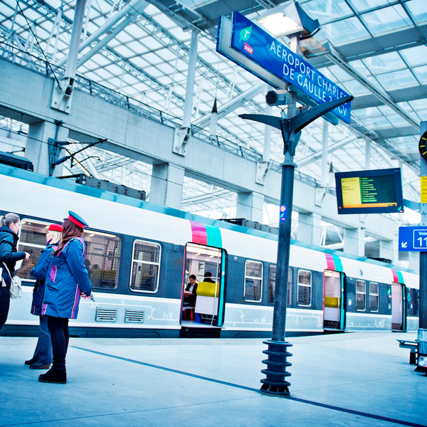 RER Aéroport Charles de Gaulle 2 TGV [B] Rail Station