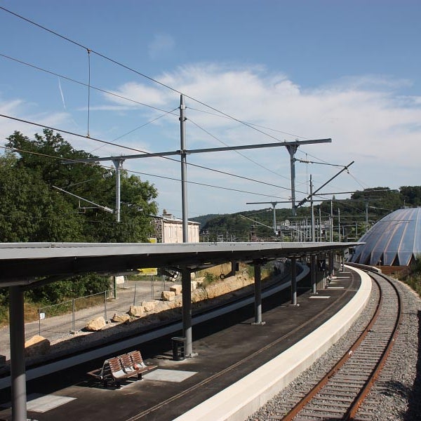 Gare SNCF de Bellegarde BellegardesurValserineの鉄道駅 Gare SNCF de Bellegarde BellegardesurValserineの鉄道駅