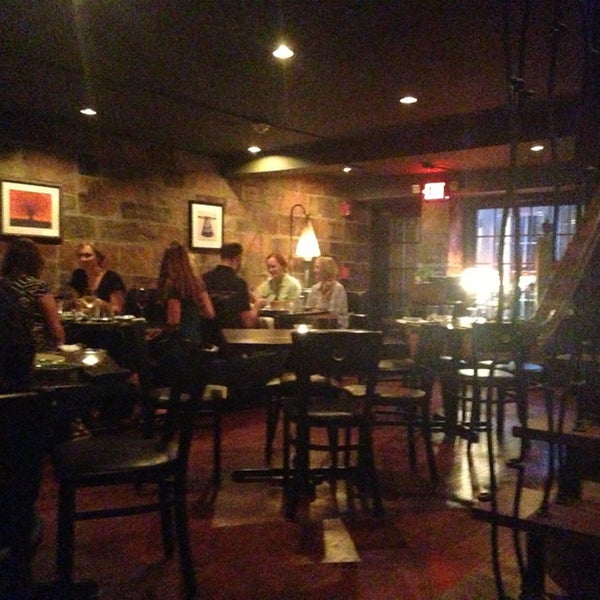 Foto diambil di Chao Restaurant &amp; Wine Cafe oleh Ben B. pada 8/27/2013