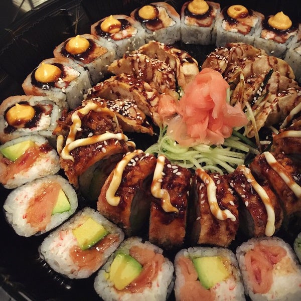 4/10/2015 tarihinde Adelio Q.ziyaretçi tarafından Sushi King'de çekilen fotoğraf