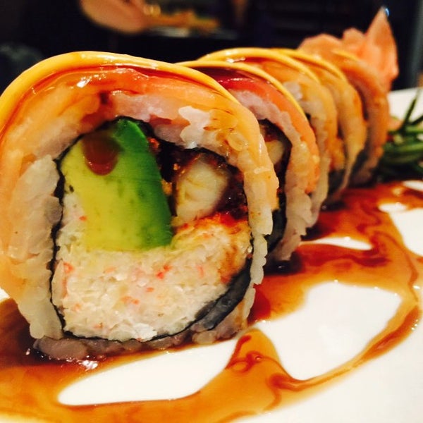 7/4/2015 tarihinde Adelio Q.ziyaretçi tarafından Sushi King'de çekilen fotoğraf