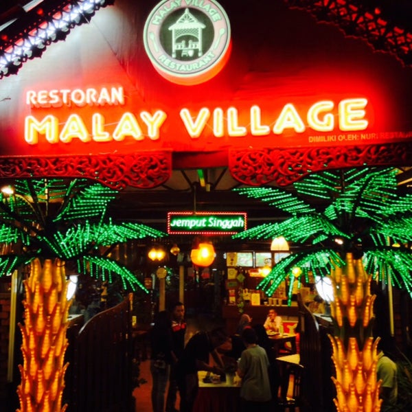 6/19/2015에 Taufiq H.님이 Malay Village Restaurant에서 찍은 사진