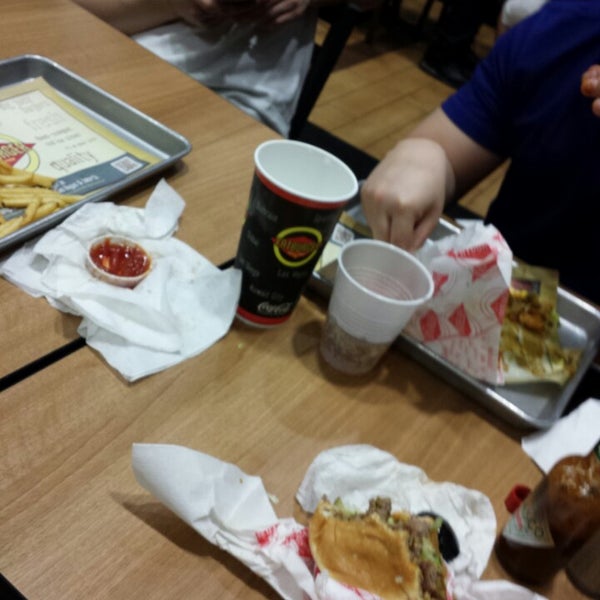 Photo taken at Fatburger by Raymond R. on 5/4/2013