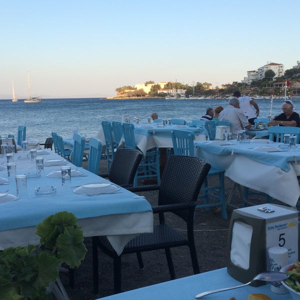 Das Foto wurde bei JustDatça Beach &amp; Bistro von Yasin D. am 7/6/2016 aufgenommen