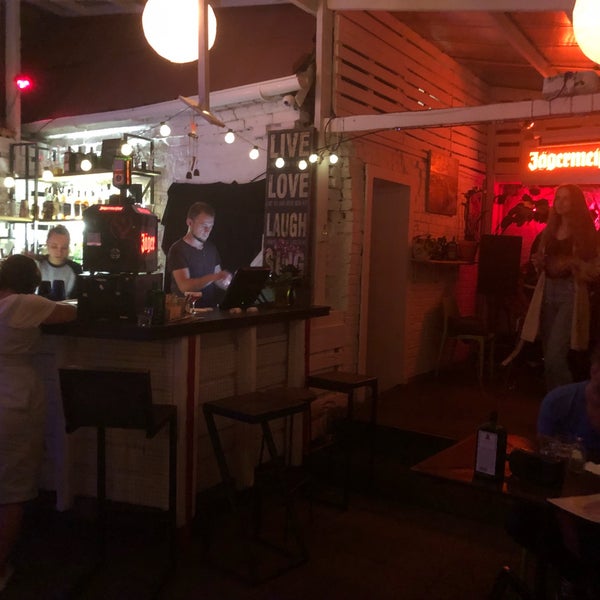 Foto tirada no(a) GNEZDO Bar por Ragnar S. em 6/23/2018