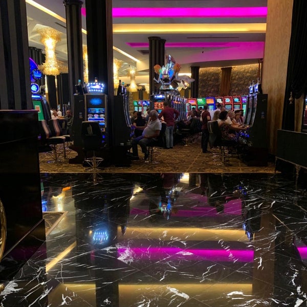 Foto diambil di Casino - Noah&#39;s Ark Hotel oleh 🐈Rüzgar k. pada 9/14/2019