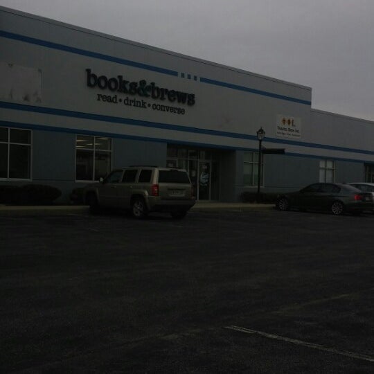3/21/2014에 Alex M.님이 Books &amp; Brews Brewing Company에서 찍은 사진