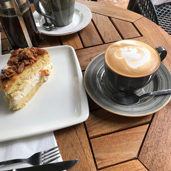 5/6/2018 tarihinde Burcu G.ziyaretçi tarafından Agola Coffee'de çekilen fotoğraf