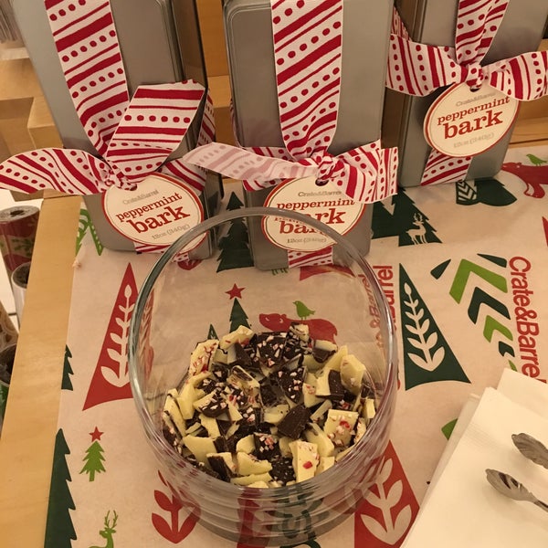 Crate & Barrel Furniture and Home Store in Scottsdale