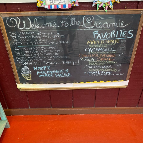 Northfield Creamie Ice Cream Parlor