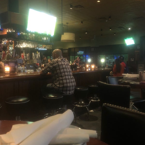 Bar Louie (Now Closed) Kansas City, MO