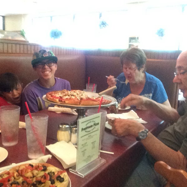 Frontroom Pizza Green Mountain 13795 W Jewell Ave