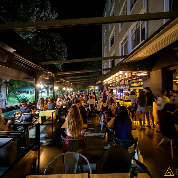8/8/2015에 Akava Lounge Food &amp; Drink님이 Akava Lounge Food &amp; Drink에서 찍은 사진