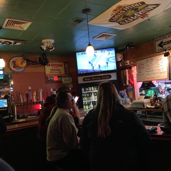 Side Street Bar & Grill Bar