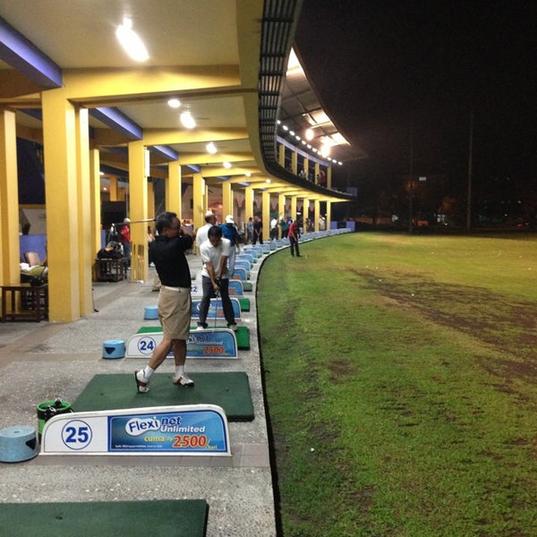 Driving Range Brawijaya Lapangan Golf di Surabaya
