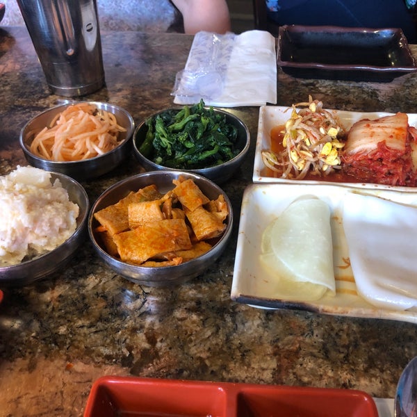 Снимок сделан в Hae Jang Chon Korean BBQ Restaurant пользователем Kat Y. 7/13/2021