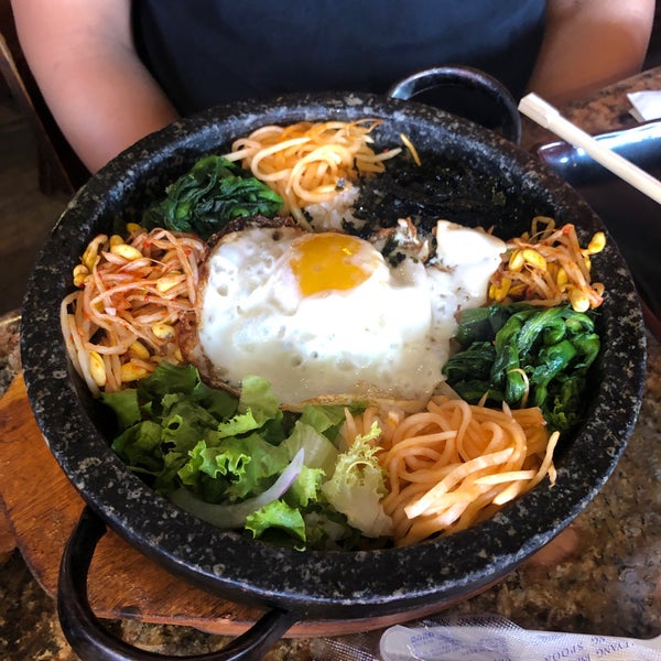 7/13/2021 tarihinde Kat Y.ziyaretçi tarafından Hae Jang Chon Korean BBQ Restaurant'de çekilen fotoğraf