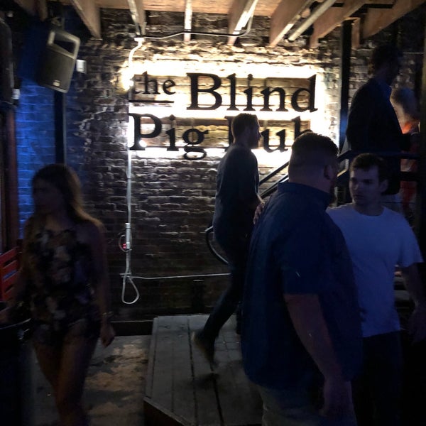 Foto tomada en The Blind Pig Pub  por Mark S. el 5/19/2018