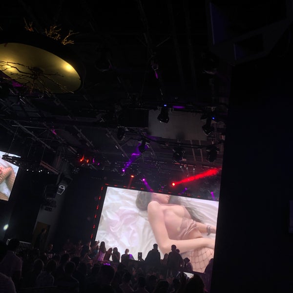 รูปภาพถ่ายที่ Omnia Nightclub โดย 🇸🇦 S A L M A N 🇺🇸 เมื่อ 10/13/2019