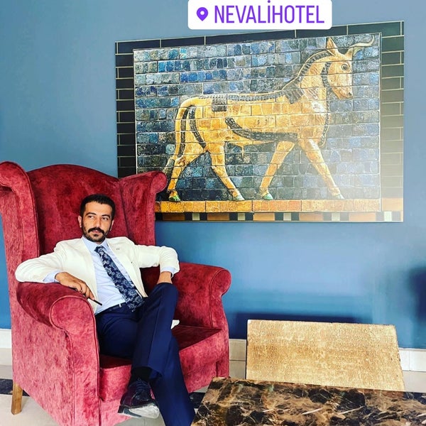 Foto diambil di Nevali Hotel oleh Ahmet MARAL pada 9/4/2022