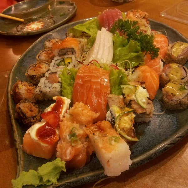 Photo taken at Itoshii sushi by MR on 11/3/2013