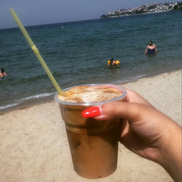 Photo taken at Fratelli Beach &amp; Cocktail Bar by Mila T. on 5/23/2015