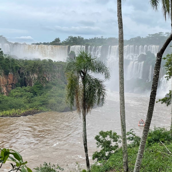 รูปภาพถ่ายที่ Parque Nacional Iguazú โดย Evgenia เมื่อ 4/6/2022