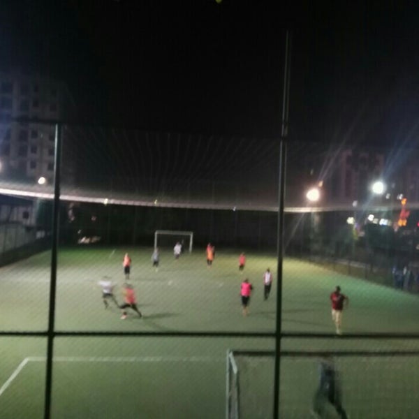 pendik sahil halı saha