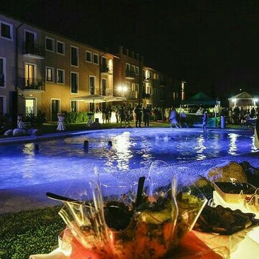 Das Foto wurde bei Hotel Parchi del Garda von Dan S. am 5/24/2016 aufgenommen
